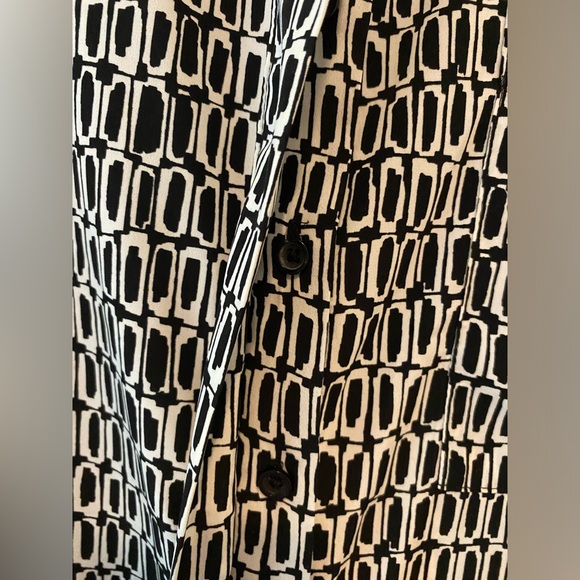 Plus Size Nine West Drapey Button-Down Tunic Shirt Size XL - Picture 7 of 7